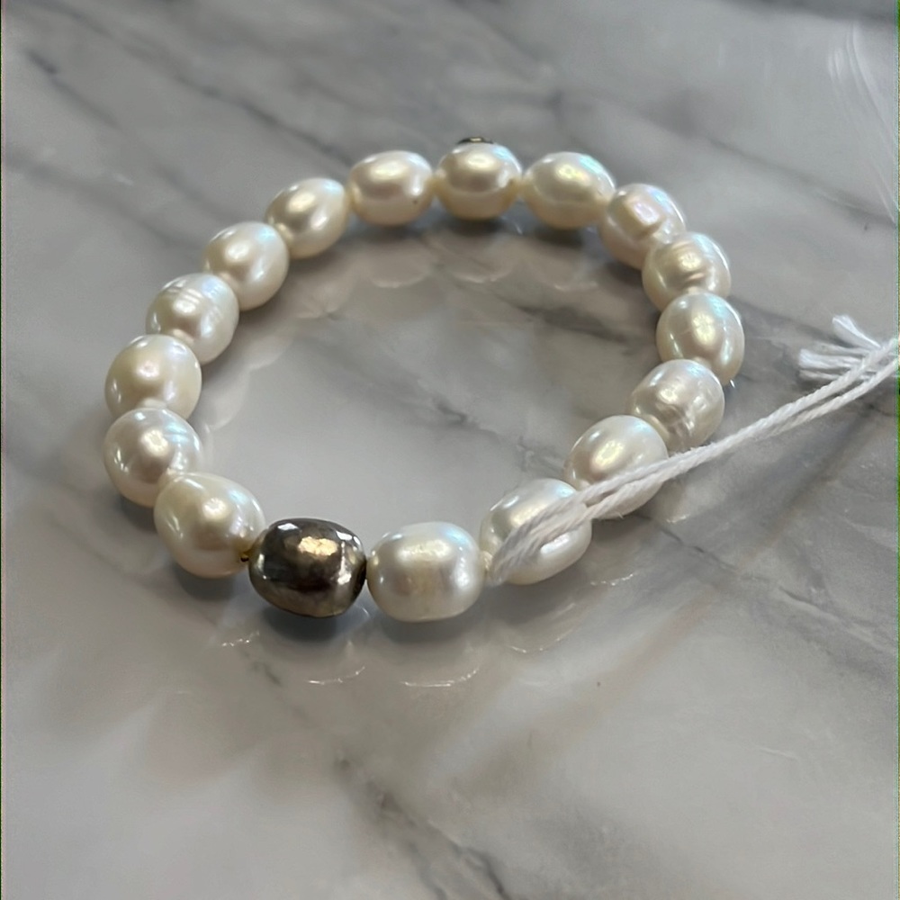 Silpada Pearl and silver bracelet